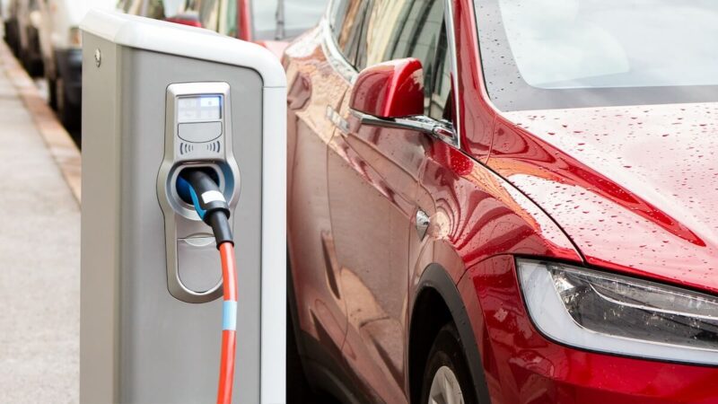 öffentliches Laden Abzocke Ladesäule E-Auto Elektroauto laden Preis Kosten teuer
