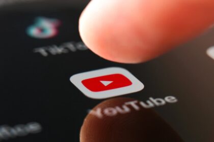 YouTube KI Übersetzungen ausschalten deaktivieren KI Synchro Künstliche Intelligenz