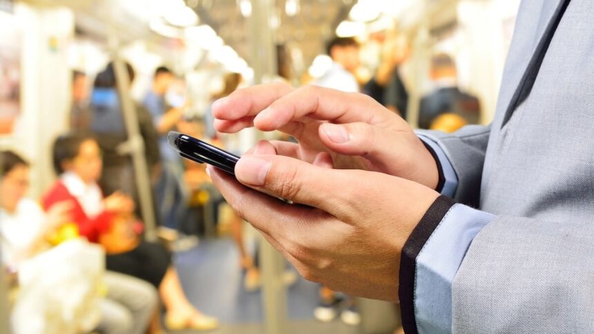 Undress App Entkleidung Nudify KI Künstliche Intelligenz Verbot