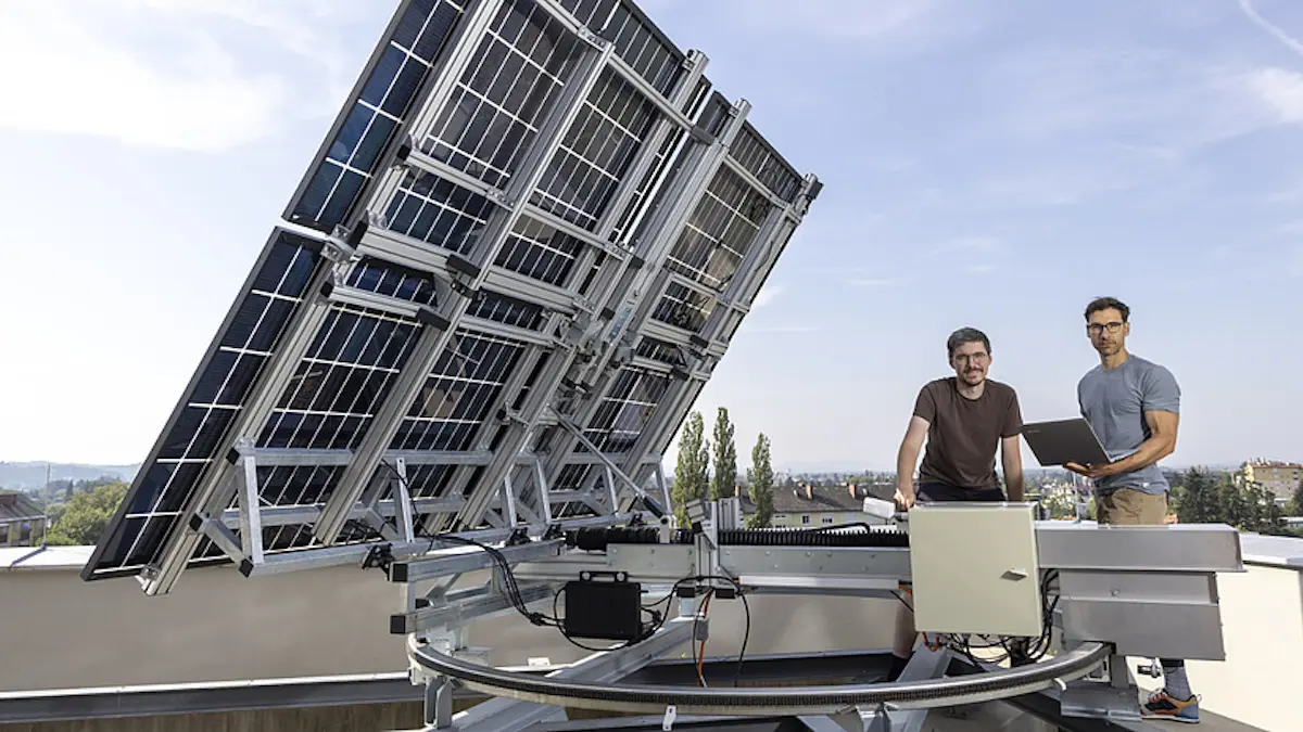 FLAPTrack Solaranlage folgt der Sonne klappt bei Unwetter