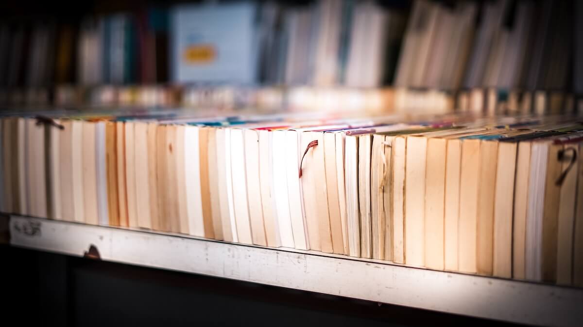 Bücher Bestellungen KI Künstliche Intelligenz Anthropic Antiquariate