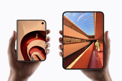 Das neue iPhone Duo von Apple, zugefaltet als auch aufgefaltet.