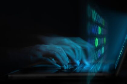 ChatGPT Chats privat OpenAI Mitarbeiter Menschen mitlesen