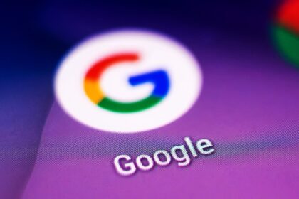 Google Übersicht mit KI klappt automatisch aus AI Overviews einklappen ausklappen Künstliche Intelligenz