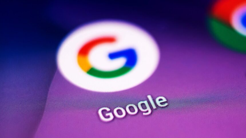 Google Übersicht mit KI klappt automatisch aus AI Overviews einklappen ausklappen Künstliche Intelligenz